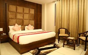 Hotel Kush Ganga - 50 Meter From Har Ki Pauri, Haridwar